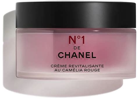 chanel crème riche revitalisante au camelia rouge|Chanel revitalizing cream.